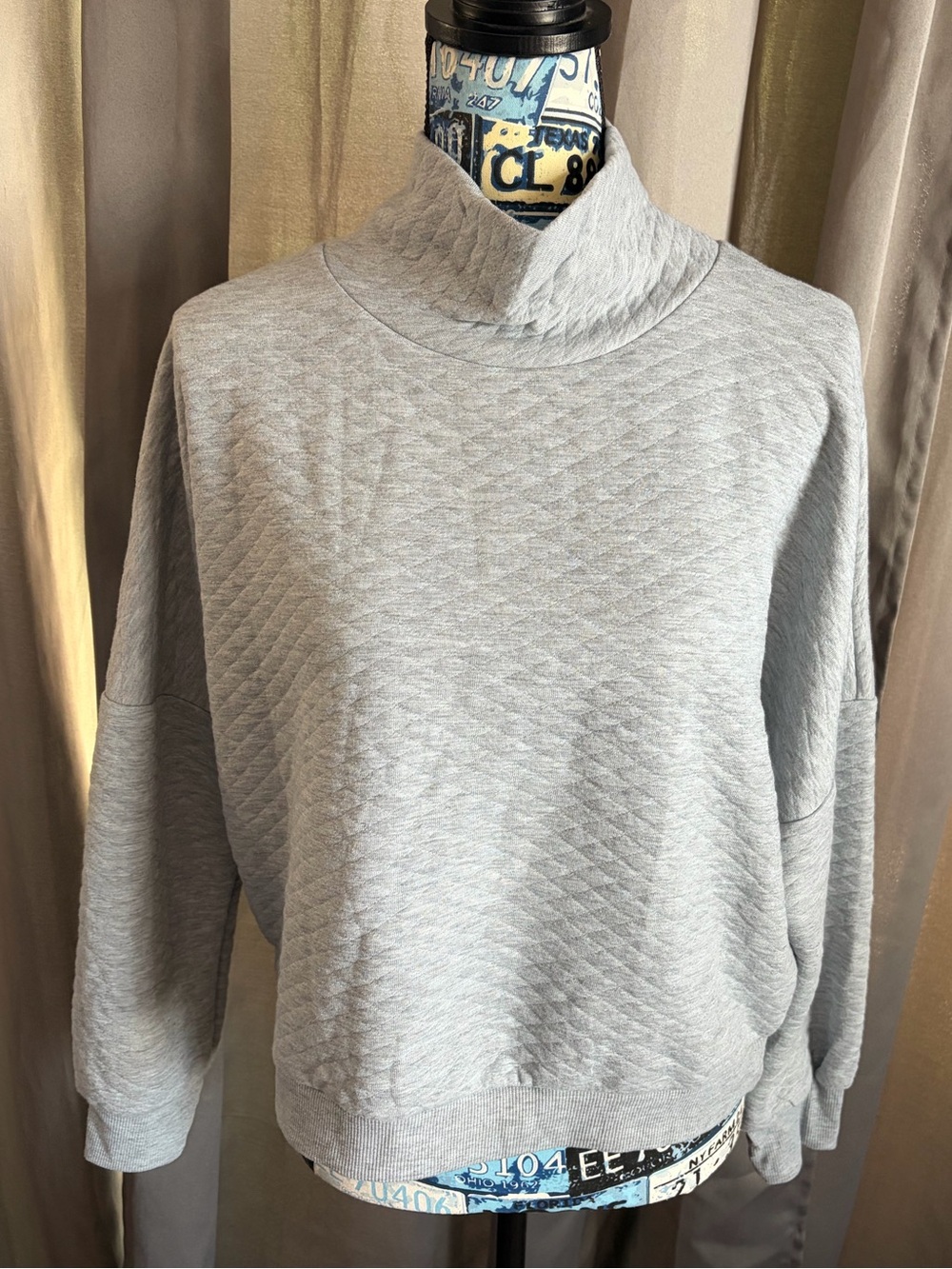 Paper Crane Quilted Funnel Neck Sweatshirt - Light Gray